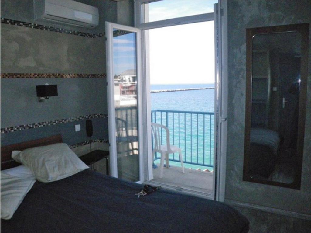 Hotel Marseille Richelieu الغرفة الصورة